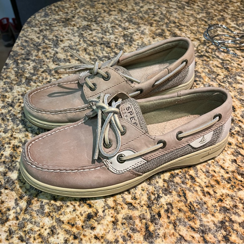 Sperry boat shoes, like new! Size 6.5
